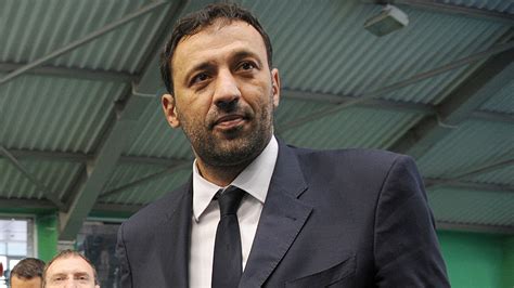 The Funniest Vlade Divac Memes: A Tribute to his Comedy Legacy